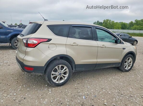 1FMCU0GD1HUE22367 2017 FORD ESCAPE Бежевый Задняя правая четверть