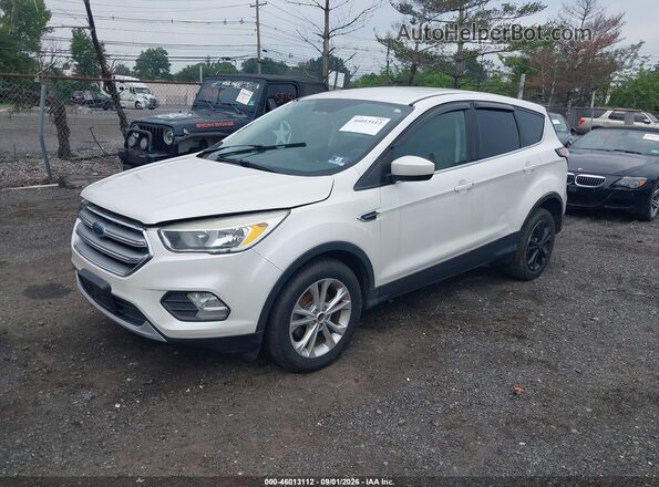 1FMCU0GD1HUE66725 2017 FORD ESCAPE Белый Передняя левая четверть