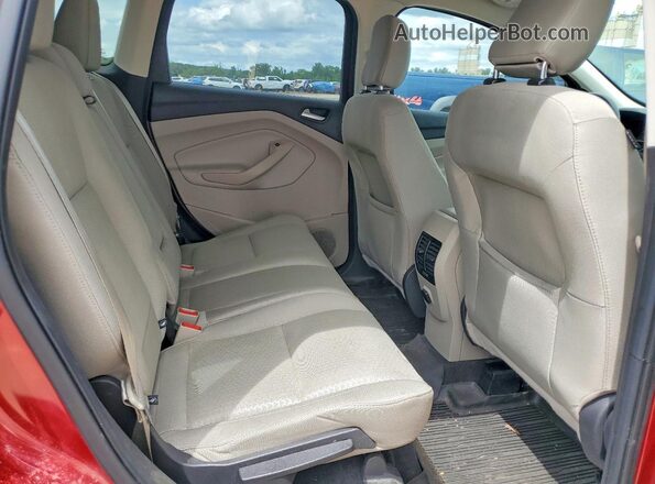 1FMCU0GD1JUB24777 2018 FORD ESCAPE Red Vista interior trasera