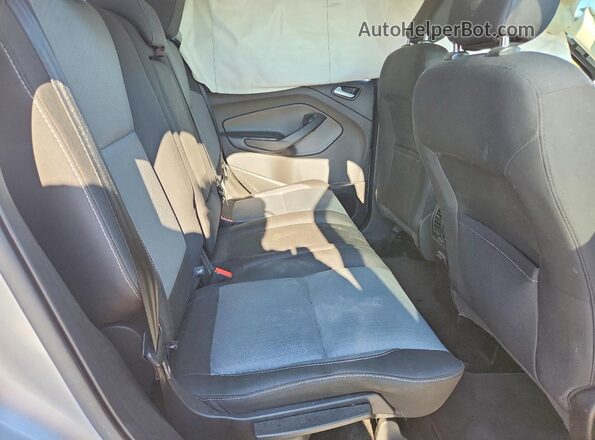 1FMCU0GD1JUD18404 2018 FORD ESCAPE Silver უკანა სალონის ხედი