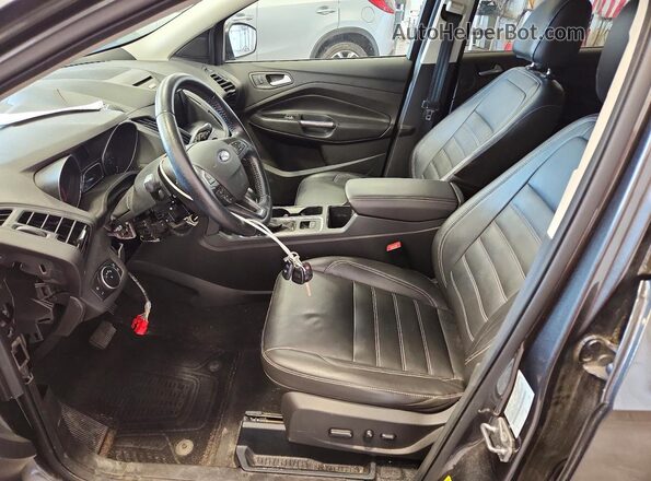 1FMCU0GD2HUB20604 2017 FORD ESCAPE Gray Սալոնի դիմացի տեսք