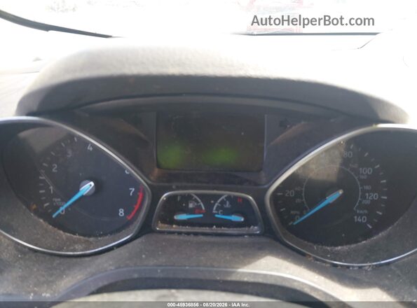 1FMCU0GD2HUD50207 2017 FORD ESCAPE Белый Вид задних сидений