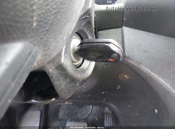 1FMCU0GD2HUD50207 2017 FORD ESCAPE Белый Вид панели приборов