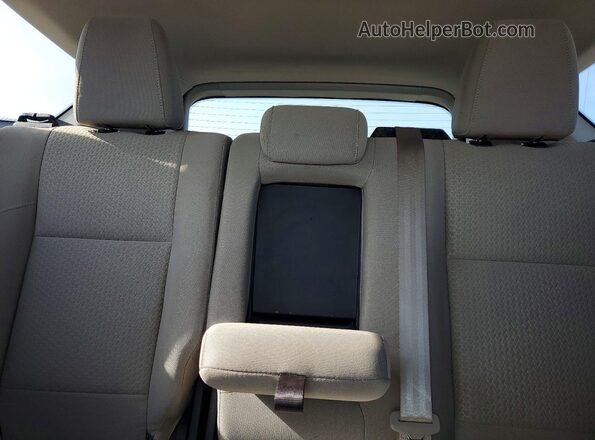 1FMCU0GD2HUD78315 2017 FORD ESCAPE White Vista de los asientos traseros