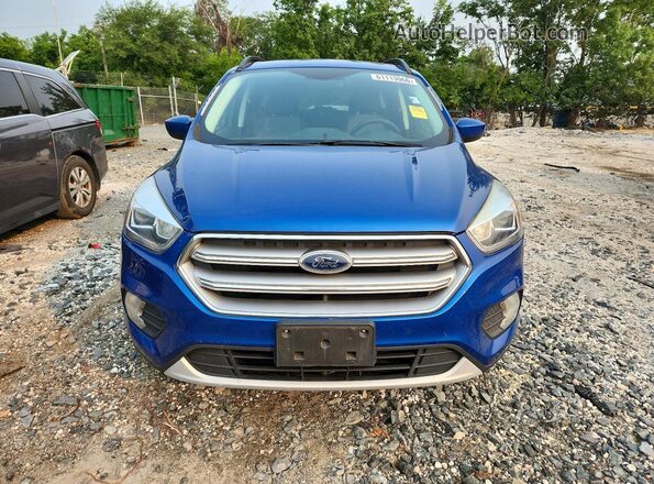 1FMCU0GD2HUE22250 2017 FORD ESCAPE Blue Widok z przodu