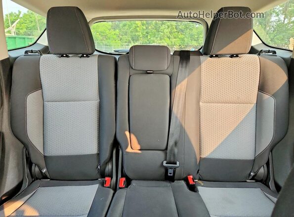 1FMCU0GD2HUE22250 2017 FORD ESCAPE Blue Widok tylnych siedzeń