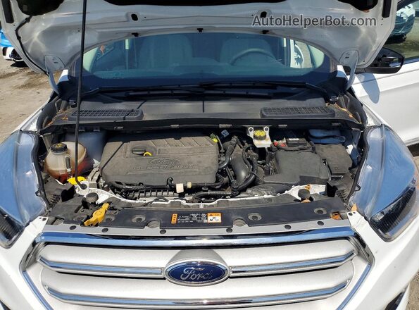 1FMCU0GD2JUC27691 2018 FORD ESCAPE White Շարժիչի բաժամունքի տեսք