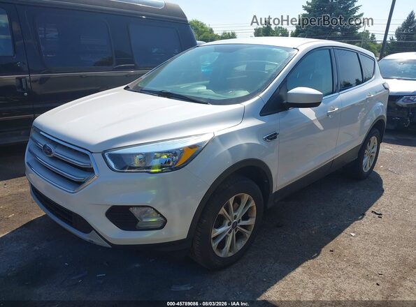 1FMCU0GD3HUC37768 2017 FORD ESCAPE White წინა მარცხენა ხედი სამი მეოთხედიდან