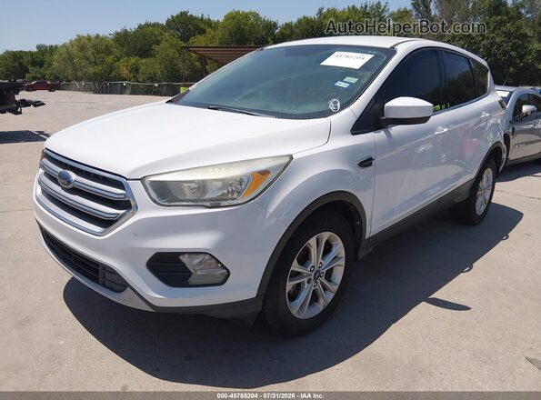 1FMCU0GD3HUD30354 2017 FORD ESCAPE White Vista tres cuartos delantera izquierda