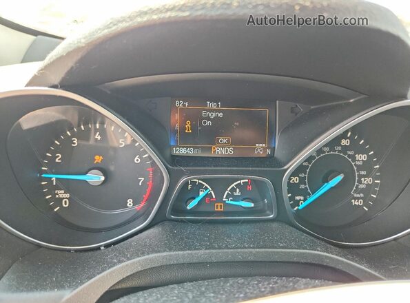 1FMCU0GD3HUE88130 2017 FORD ESCAPE Белый Вид щитка приборов