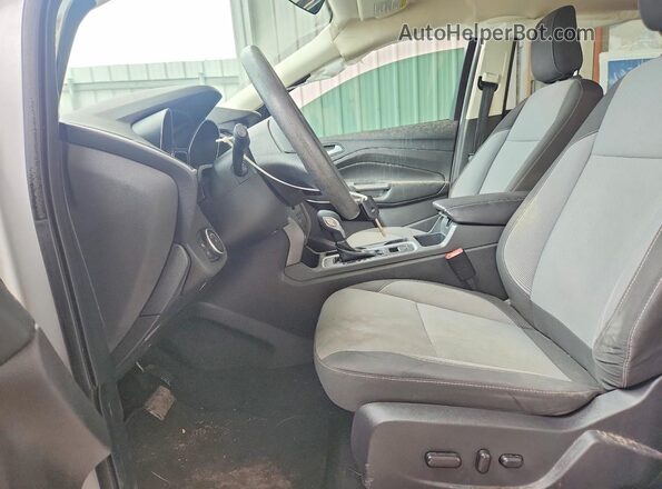 1FMCU0GD3JUB36901 2018 FORD ESCAPE Silver წინა სალონის ხედი