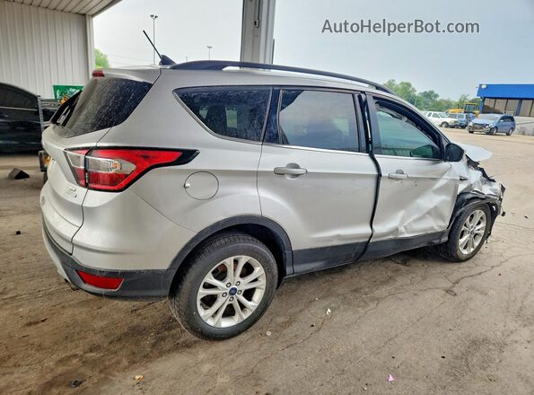 1FMCU0GD3JUB36901 2018 FORD ESCAPE Silver უკანა მარჯვენა