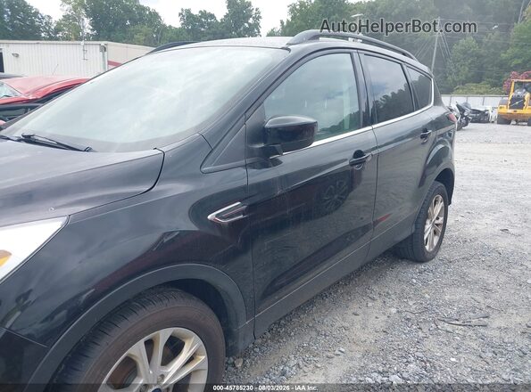 1FMCU0GD3JUD56703 2018 FORD ESCAPE Black Դիմացի տեսք