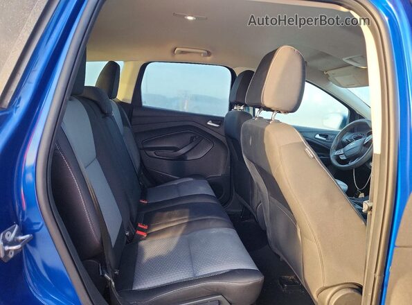 1FMCU0GD4HUD24823 2017 FORD ESCAPE Blue უკანა სალონის ხედი
