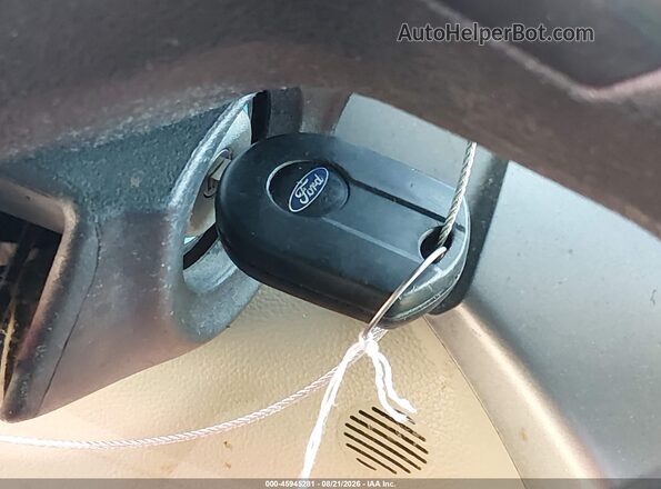 1FMCU0GD4HUD40567 2017 FORD ESCAPE Red Dashboard view