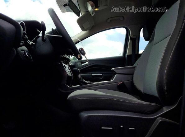 1FMCU0GD4HUD78901 2017 FORD ESCAPE Blue Vista interior delantera