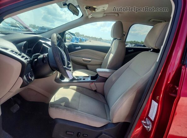 1FMCU0GD4HUE02212 2017 FORD ESCAPE Red Вид салону спереду