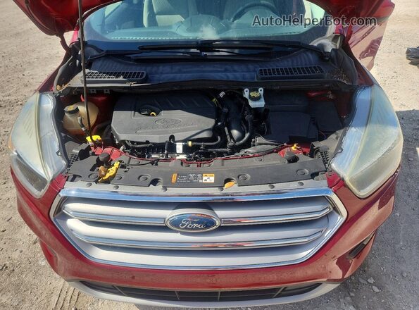 1FMCU0GD4HUE02212 2017 FORD ESCAPE Red Вид підкапотного простору