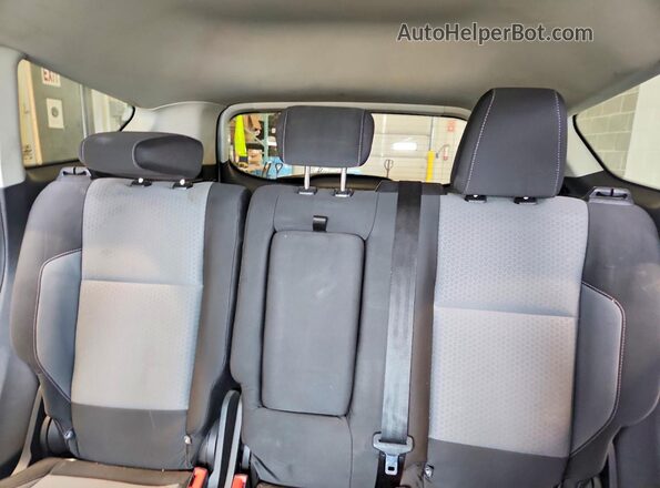 1FMCU0GD4JUA58709 2018 FORD ESCAPE White Հետևի նստատեղերի տեսք