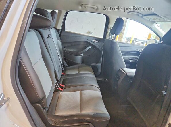 1FMCU0GD4JUA58709 2018 FORD ESCAPE White Սալոնի հետևի տեսք
