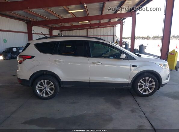 1FMCU0GD4JUA92214 2018 FORD ESCAPE White Панорамний вид салону 360°
