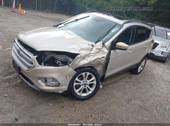 1FMCU0GD4JUB39760 2018 FORD ESCAPE Beige Առջևի ձախ երեք քառորդ տեսարան