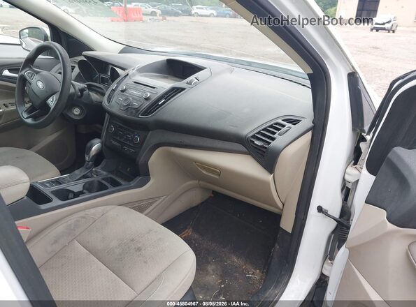 1FMCU0GD4JUC10715 2018 FORD ESCAPE White Front interior view
