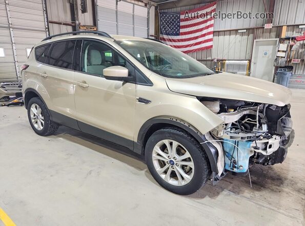 1FMCU0GD4JUC46906 2018 FORD ESCAPE Tan Przód prawy