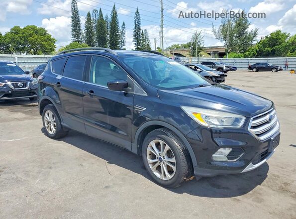 1FMCU0GD4JUC61311 2018 FORD ESCAPE Черный Передняя правая четверть