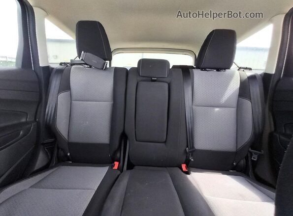 1FMCU0GD4KUB30994 2019 FORD ESCAPE Silver Widok tylnych siedzeń