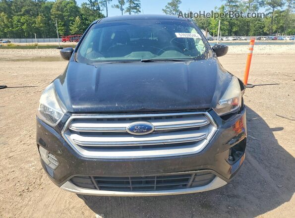 1FMCU0GD4KUB33197 2019 FORD ESCAPE Silver Widok z przodu