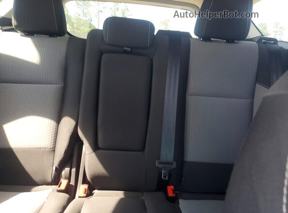 1FMCU0GD4KUB33197 2019 FORD ESCAPE Silver Widok tylnych siedzeń