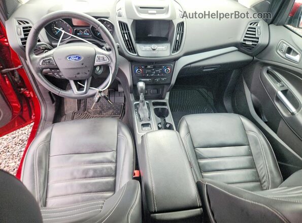 1FMCU0GD5HUA16446 2017 FORD ESCAPE Красный Вид панели приборов