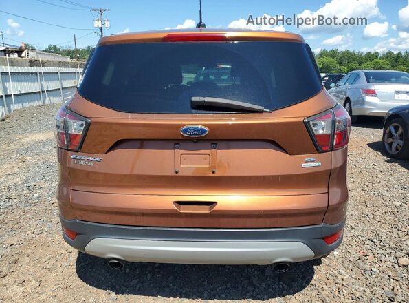 1FMCU0GD5HUA90420 2017 FORD ESCAPE Orange Հետևի տեսք