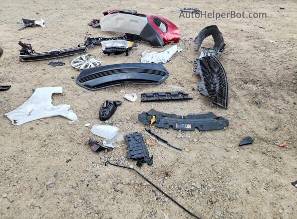 1FMCU0GD5HUB57226 2017 FORD ESCAPE Красный Вид подкапотного пространства
