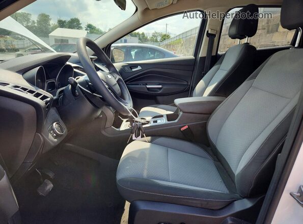 1FMCU0GD5HUC08742 2017 FORD ESCAPE White წინა სალონის ხედი