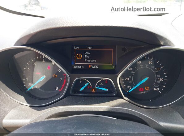 1FMCU0GD5HUD47169 2017 FORD ESCAPE White Rear seats view