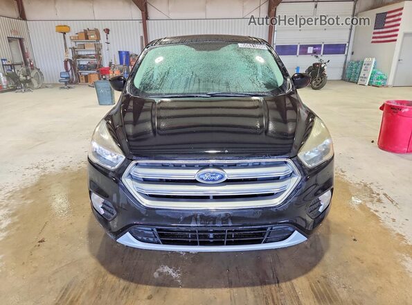 1FMCU0GD5HUE39253 2017 FORD ESCAPE Black Вид спереду