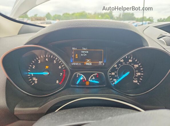 1FMCU0GD5JUB09831 2018 FORD ESCAPE Silver Widok zestawu wskaźników