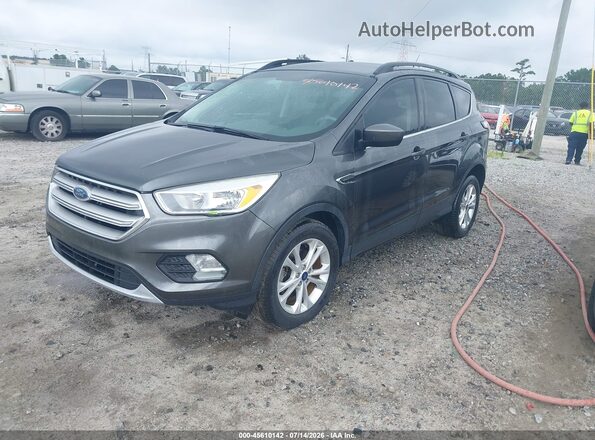 1FMCU0GD5JUB35426 2018 FORD ESCAPE Gray წინა მარცხენა ხედი სამი მეოთხედიდან