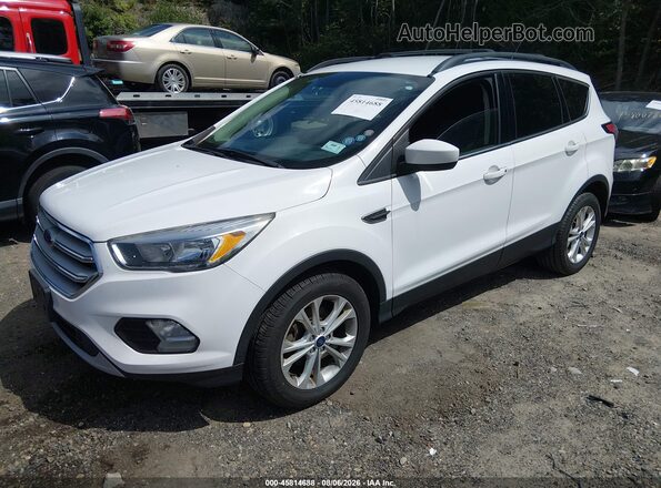 1FMCU0GD5JUC17723 2018 FORD ESCAPE White Առջևի ձախ երեք քառորդ տեսարան