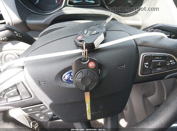 1FMCU0GD5JUC17723 2018 FORD ESCAPE White Առջևի վահանակի տեսք