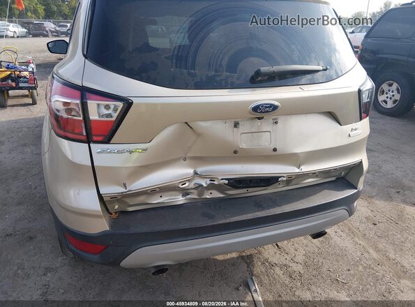 1FMCU0GD5JUC67585 2018 FORD ESCAPE Champagne Вид спереди
