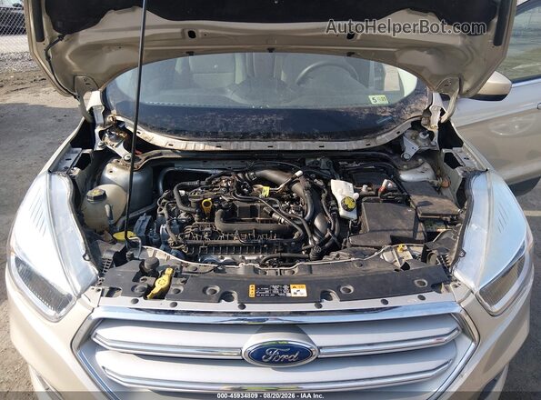 1FMCU0GD5JUC67585 2018 FORD ESCAPE Champagne Вид сзади