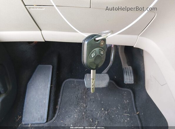 1FMCU0GD5JUC67585 2018 FORD ESCAPE Champagne Вид панели приборов