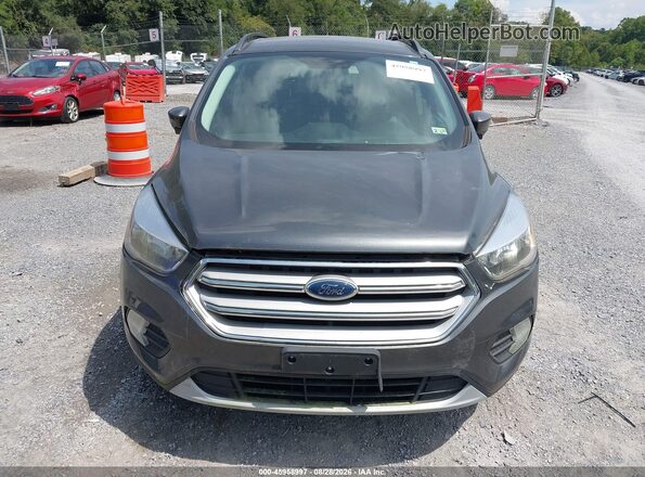 1FMCU0GD5JUD14355 2018 FORD ESCAPE Gray Widok zestawu wskaźników
