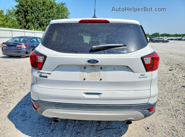 1FMCU0GD5KUA64276 2019 FORD ESCAPE Белый Вид сзади