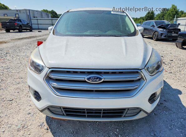 1FMCU0GD5KUA64276 2019 FORD ESCAPE Белый Вид спереди