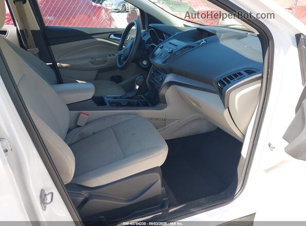 1FMCU0GD6HUD83761 2017 FORD ESCAPE White Widok wnętrza z przodu