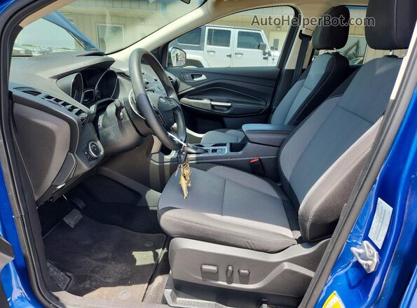 1FMCU0GD6HUE05516 2017 FORD ESCAPE Blue Front interior view